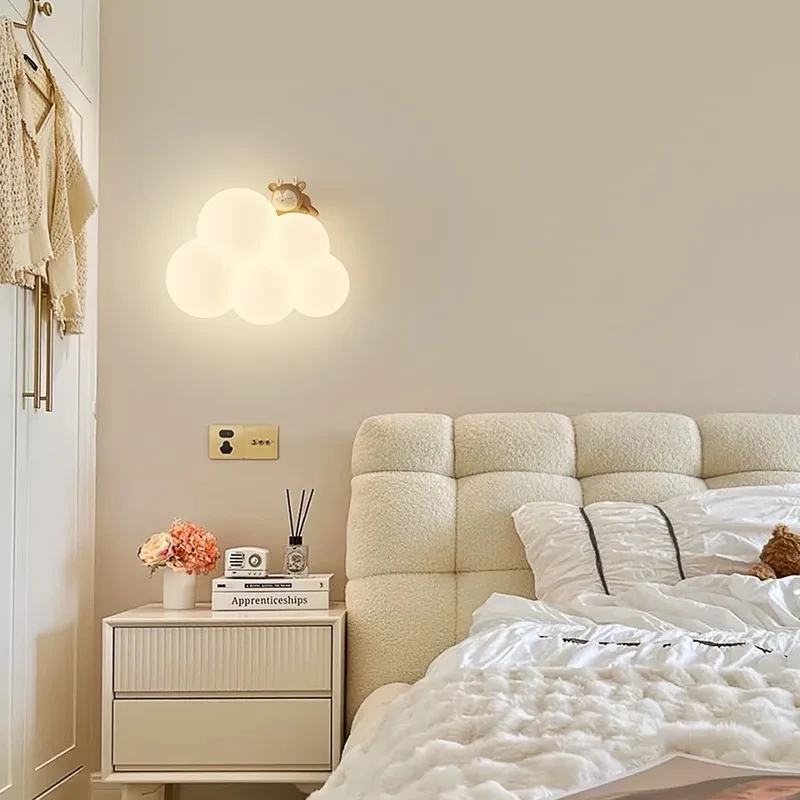 クリームスタイル漫画クリエイティブ寝室ベッドサイドクラウドウ - Baby Nursery Wall Lights のレビューと価格